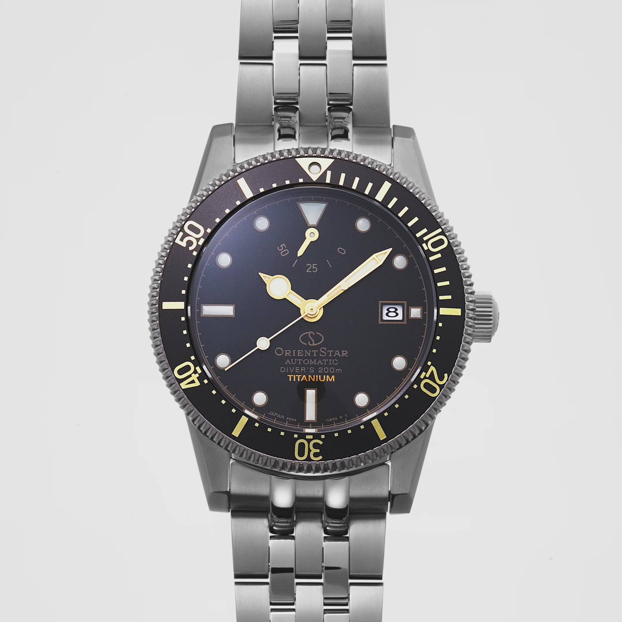 M42 Diver 1964 2nd edition F6 Date 200m Titanium 60th Anniversary Edition RE-AU0702B